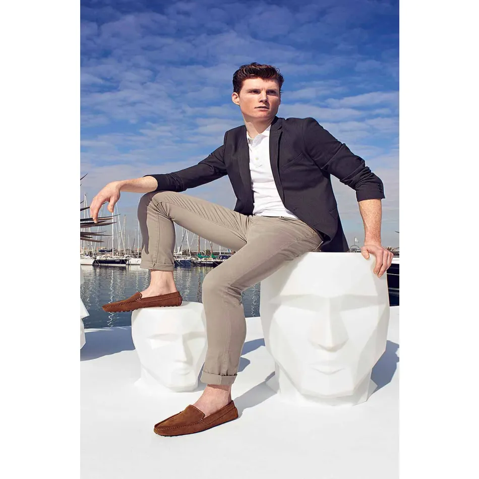 Außenhocker in Gesichtsform in modernem Design von Adan by Vondom Viadurini