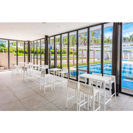 Stapelbarer Gartenhocker Vondom Spritz H 97 cm aus Polypropylen Viadurini