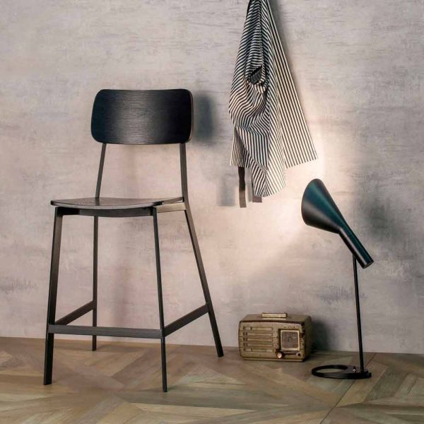Moderner hocker h.97 cm, holz und metall, elmas
