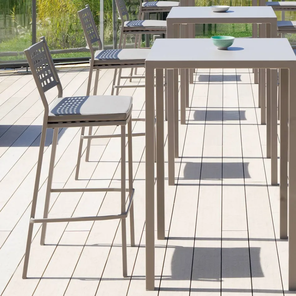 Stapelbarer Outdoor-Hocker aus lackiertem Stahl Made in Italy - Nilda Viadurini