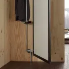 Wandspiegel mit öffnender Tür und Kleiderhaken Made in Italy - Boro Viadurini