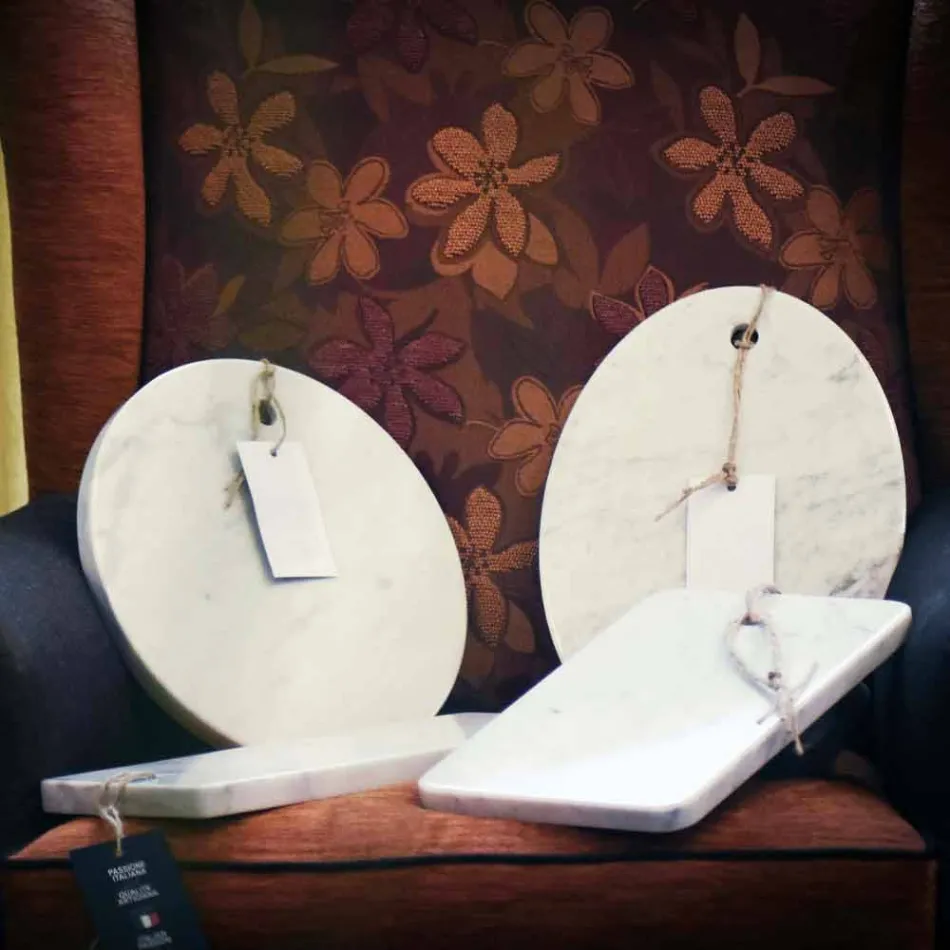 Modernes ovales Schneidebrett aus weißem Carrara-Marmor Made in Italy - Masha Viadurini