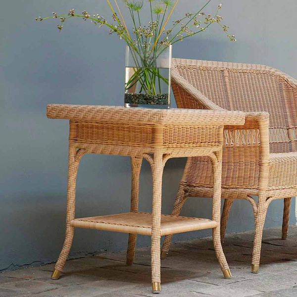 Outdoor beistelltisch 56x56cm aus polyethylen handgeflochten chad