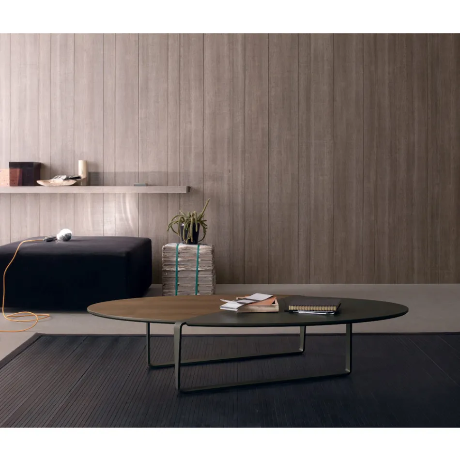 Ovaler Couchtisch aus Metall und zweifarbiger Holzplatte - Comacchio Viadurini