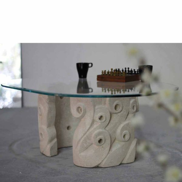 Couchtisch oval aus stein und kristall in modernem design lindos