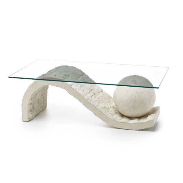 Wohnzimmer-couchtisch mit glasplatte und sockel aus fossilstein – kugel