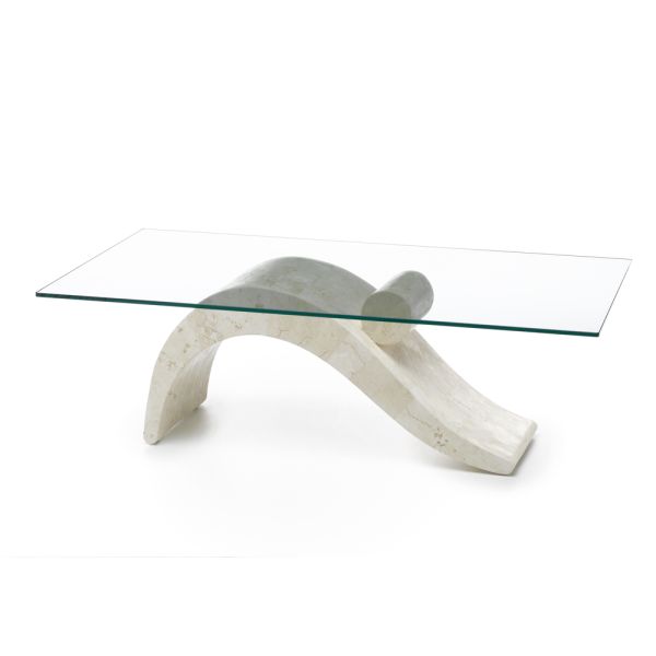 Couchtisch im modernen design mit glasplatte und sockel aus fossilstein – nachfüllen