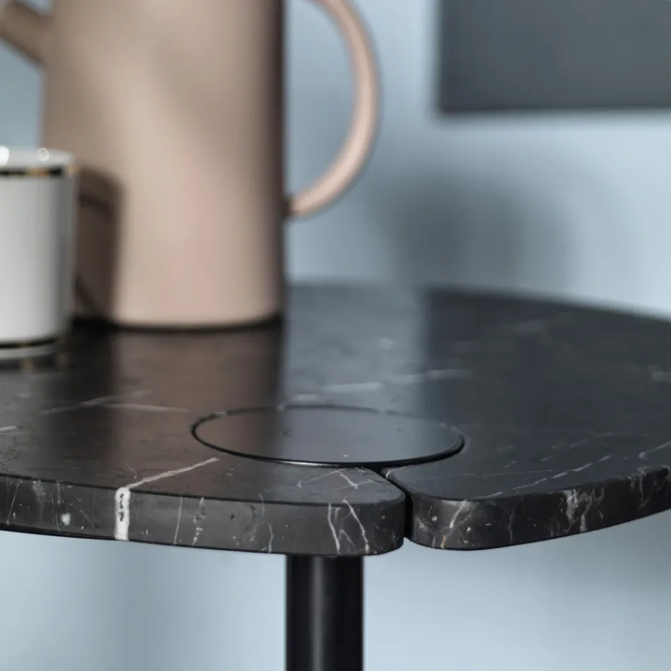 Couchtisch für Wohnzimmer aus Metall und Marquinia-Marmor, Luxusdesign - Yassine Viadurini