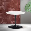 Saarinen Tulip Couchtisch H 39 cm in Mattweiß Florim Keramik - Scharlachrot