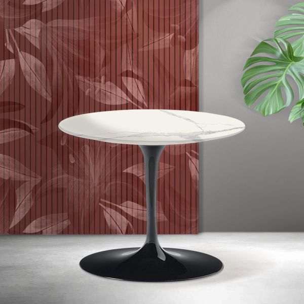 Saarinen tulip couchtisch h 39 cm in florim statuario mattkeramik - scharlachrot