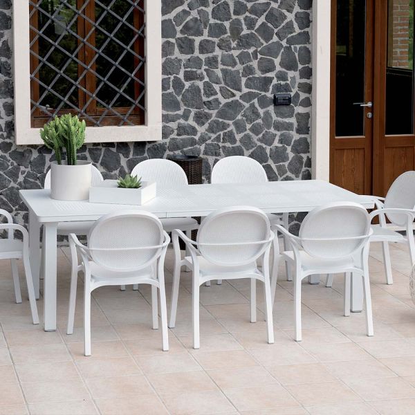 Ausziehbarer tisch bis 220 cm aus polypropylen und aluminium - kissen