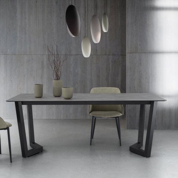 Ausziehbarer tisch bis 300 cm metallbasis made in italy - bastiano