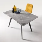 Ausziehbarer Tisch bis 180 cm in Marmoroptik aus Stein und Metall - Numa Viadurini