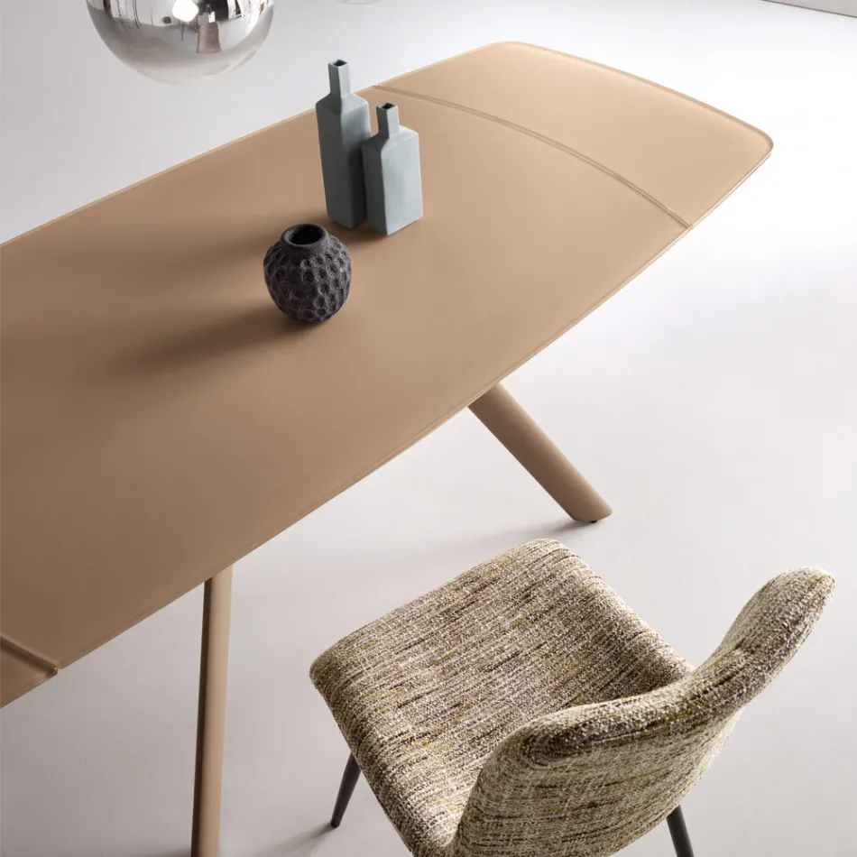 Ausziehbarer Tisch bis 210 cm aus Glas und lackiertem Metall - Naxos Viadurini
