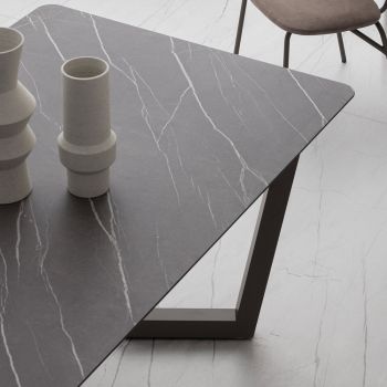 Ausziehbarer Tisch bis zu 300 cm aus geschichtetem HPL Made in Italy - Bastiano