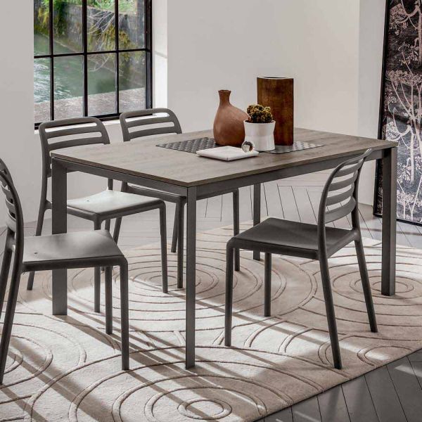 Küchentisch mit melaminplatte und metallgestell made in italy - spilla