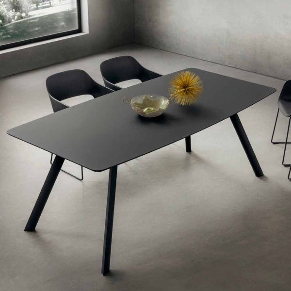 Küchentisch aus laminiertem fenix und schwarzem aluminium made in italy - lingotto