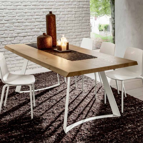 Hochwertiger küchentisch aus entrindetem holz made in italy - pinocchio