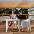 Quadratischer Outdoor-Tisch Solid von Vondom aus Polypropylen, modernes Design, 4 Stück