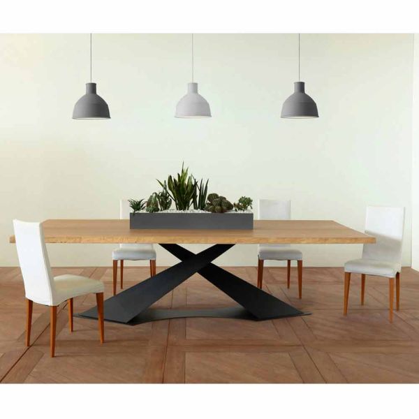 Esstisch im modernen design mit elliot-tischplatte aus italienischer eiche