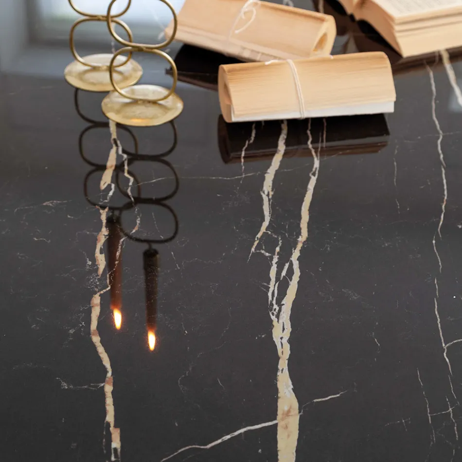 Esstisch aus polierter Keramik und Stahl von Florim Thunder Night – Medunotav Viadurini