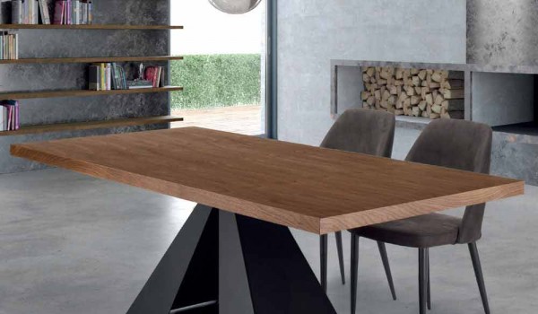 Esstisch Living aus Furnierholz und Stahl Made in Italy