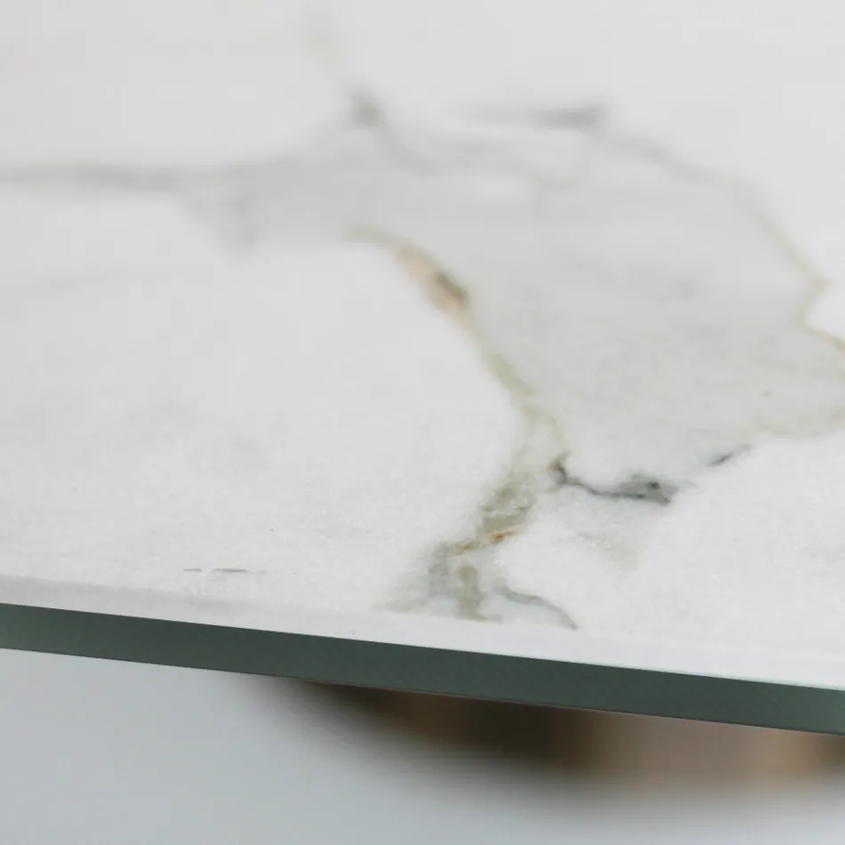 Fester Tisch mit Stahlgestell und Keramikplatte, hergestellt in Italien – Hose Viadurini