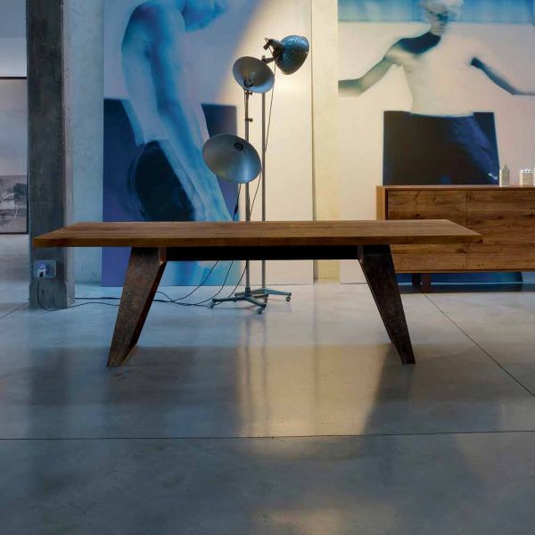 Tisch aus massivem natürlichem erlenholz, modernes design, antonio