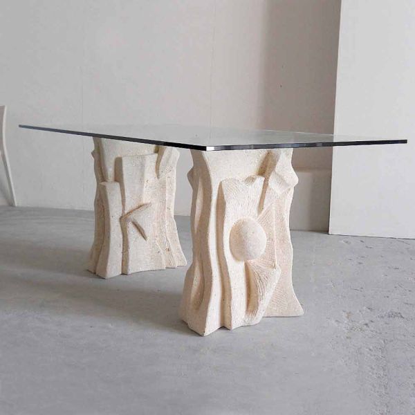 Tisch aus stein mit kristall tischplatte in modernem design priamo