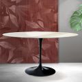 Ovaler Tulpentisch von Saarinen, Höhe 74 cm, in Florim Calacatta Gold Mattkeramik – Scharlachrot