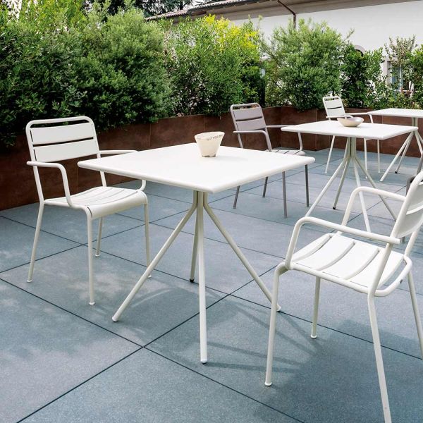 Quadratischer gartentisch aus verzinktem stahl made in italy - ralph