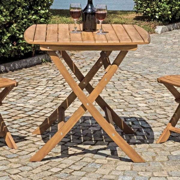 Quadratischer gartentisch aus akazienholz - sunset
