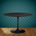 Eero Saarinen Tulip Tisch H 74 in Domoos Keramik Made in Italy - Scharlachrot