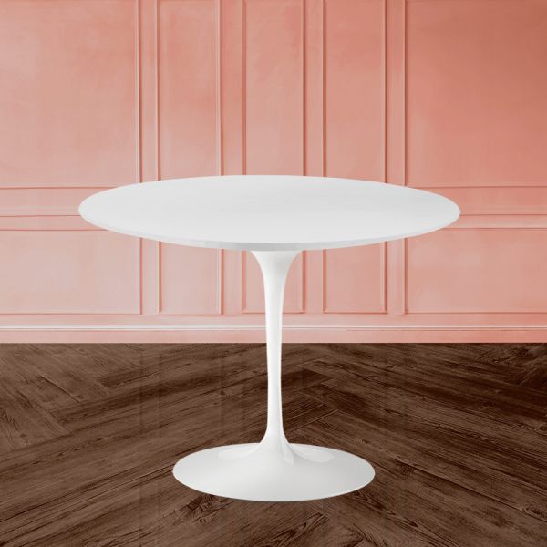Eero saarinen tulip tisch h 74 mit weißer flüssiglaminatplatte, hergestellt in italien - scarlet
