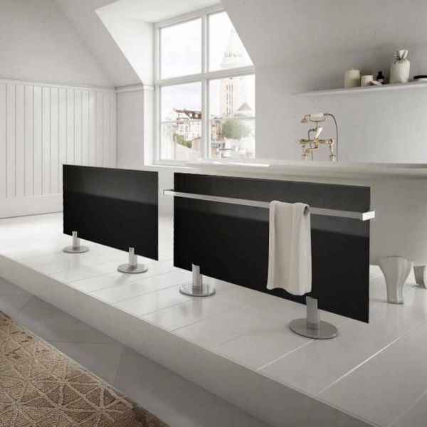Bodenheizkörper im modernen design aus schwarzem sternglas