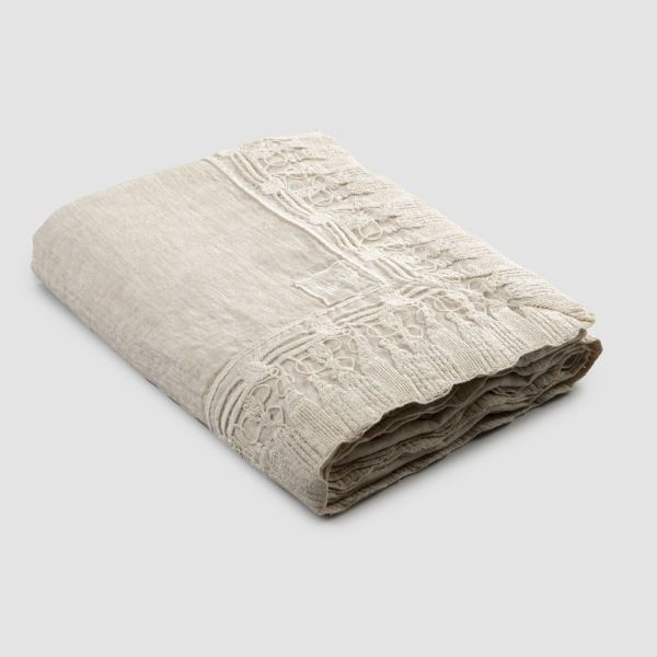 Rechteckige beige leinentischdecke mit luxuriösem quasten-spitzenrahmen - reißverschluss