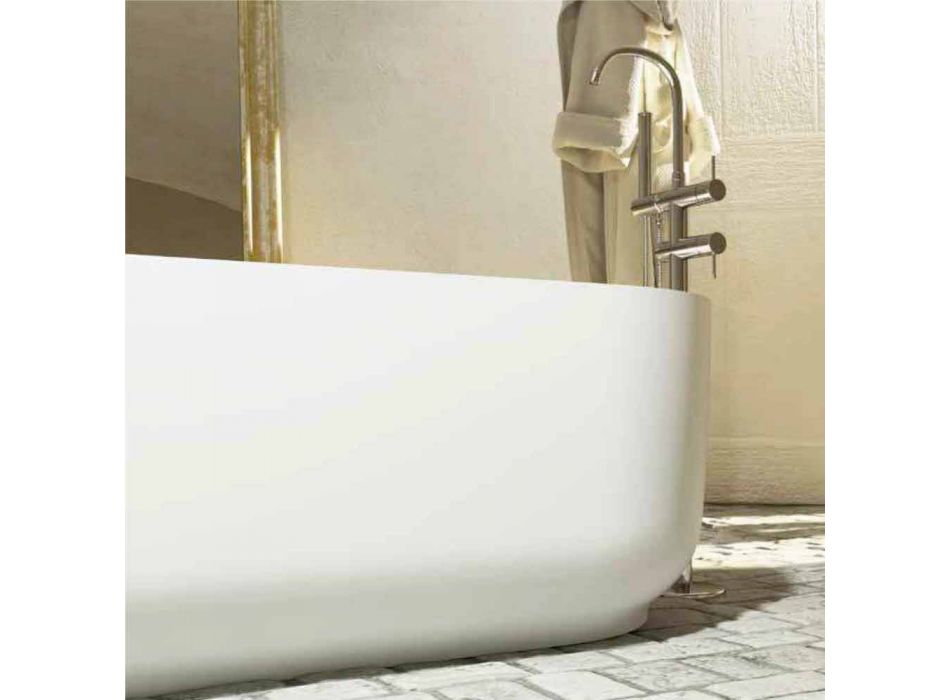 Freistehende Badewanne mit modernem Design, hergestellt in Italien Zollino