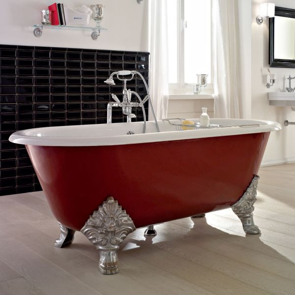 Vintage freistehende badewanne mit gusseisernen füßen, made in italy - naike