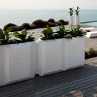 Weiße Innen- oder Außenvase aus Kunststoff in 3 Größen - Gem von Myyour Viadurini