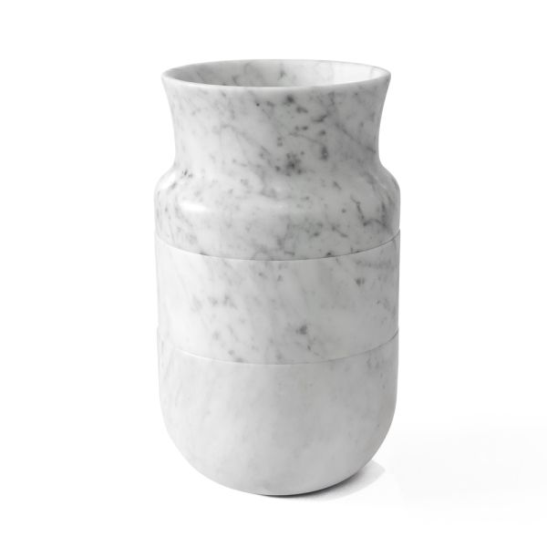Vasendekor aus weißem carrara-marmor und schwarzem marquinia-design - calar