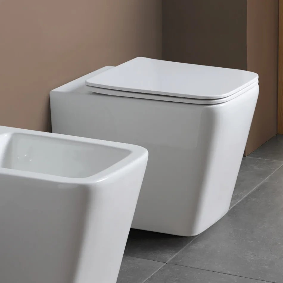 Boden-WC mit sanft schließendem Keramiksitz und modernem Design – Giunco Viadurini