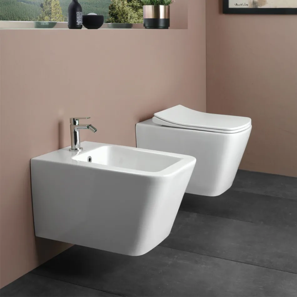 Wandhängendes WC mit sanft schließendem Keramiksitz im modernen Design – Giunco Viadurini