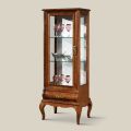 Luxuriöse Wohnzimmervitrine aus klassischem Walnussholz Made in Italy – Hastings